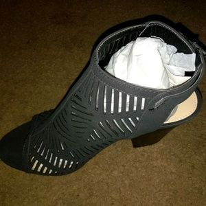 Black wedge heeled shoe